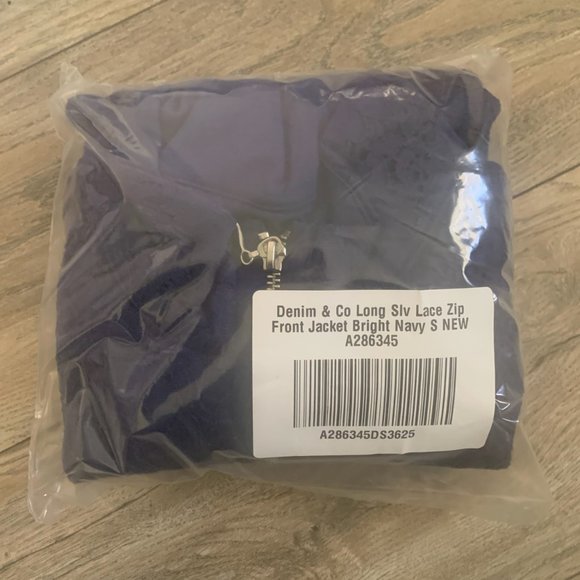 NWT DENIM & CO NAVY LACE ZIP FRONT JACKET SMALL - Picture 8 of 9